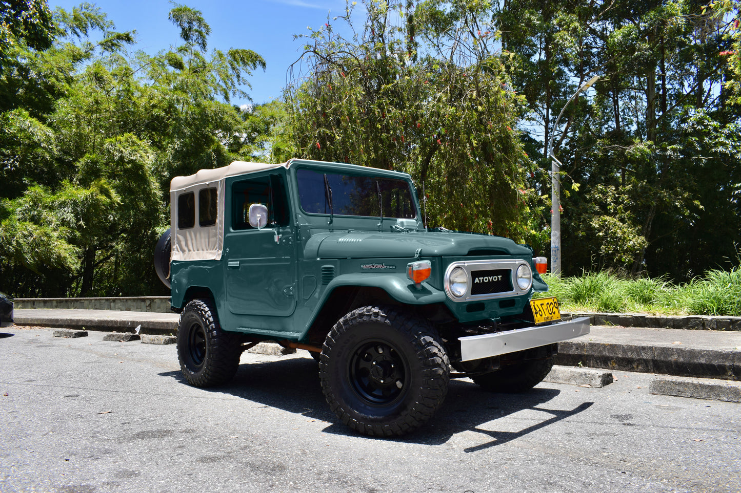 FJ40 - PDS764